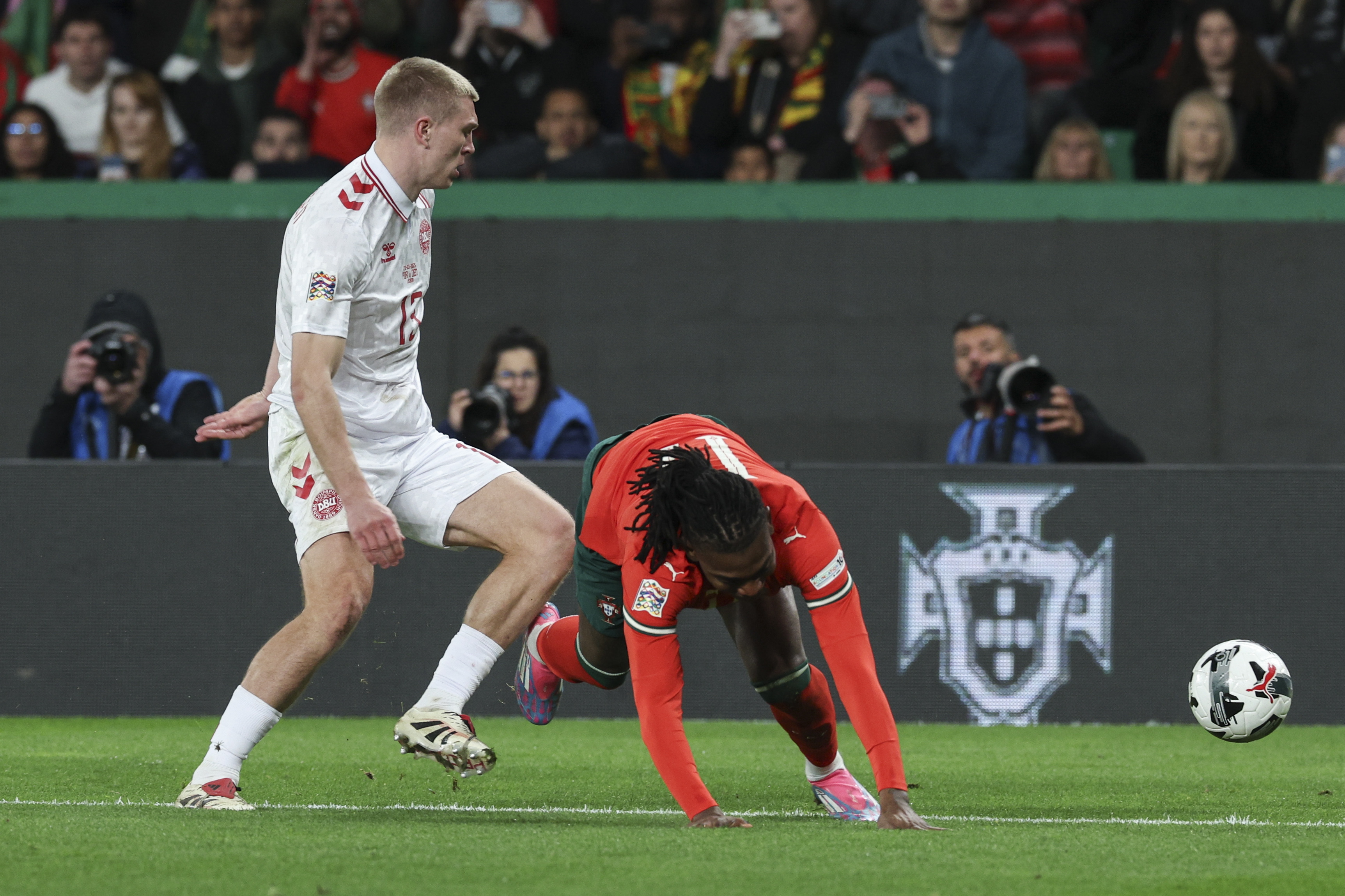 关于瑞典豪胜挪威，晋级欧国联半决赛的信息