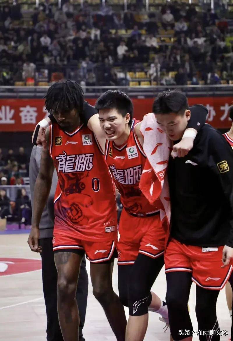 广州龙狮遭遇连败,教练组呼吁球员提升状态的简单介绍 广州龙狮遭遇连败,教练组呼吁球员提升状态的简单介绍