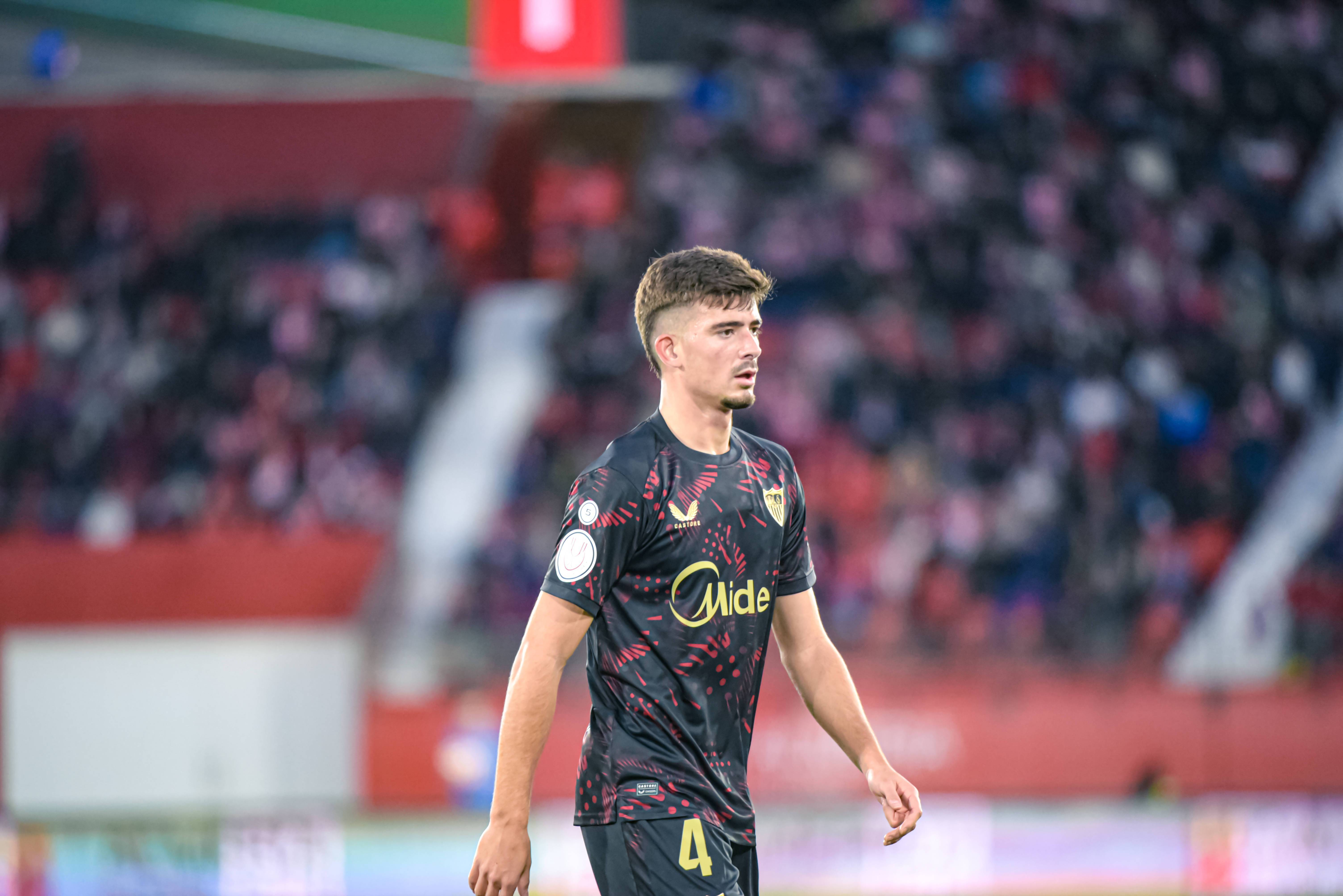 马赛未能取胜,球员状态备受质疑 马赛未能取胜,球员状态备受质疑