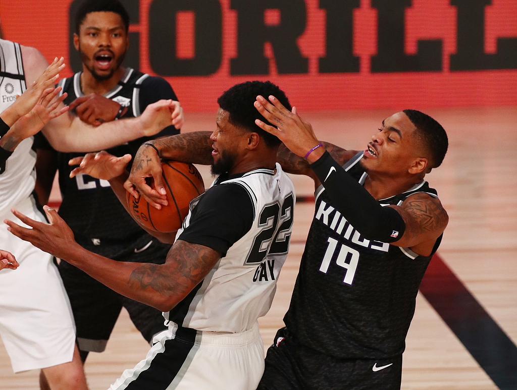 马刺力克太阳,德罗赞高效得分!的简单介绍 马刺力克太阳,德罗赞高效得分!的简单介绍