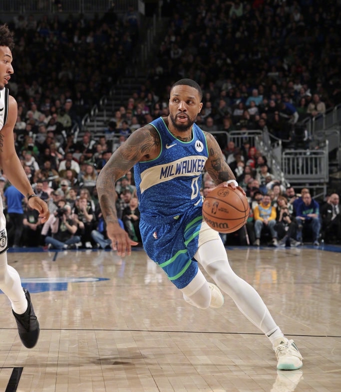 篮网击溃热火,利拉德防守 篮网击溃热火,利拉德防守