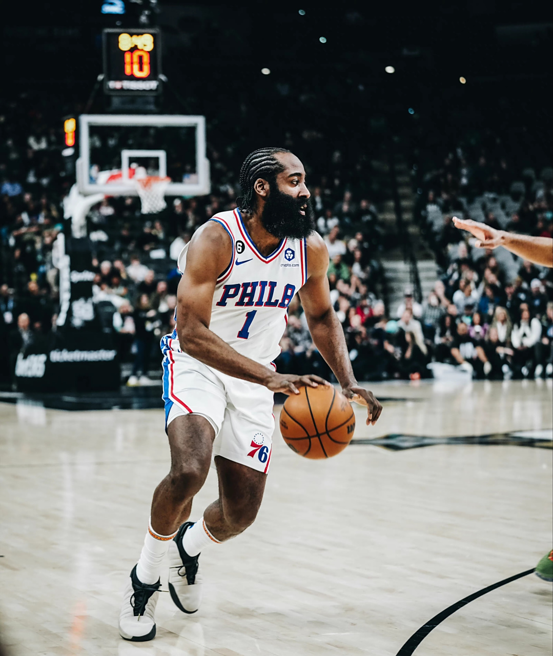 开运体育视频-「76人大胜马刺，稳居榜首」的简单介绍