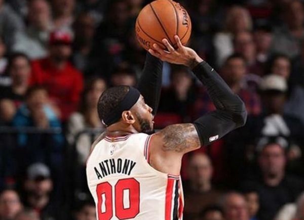 开运体育在线-开拓者顶住压力，保持季后赛希望的简单介绍